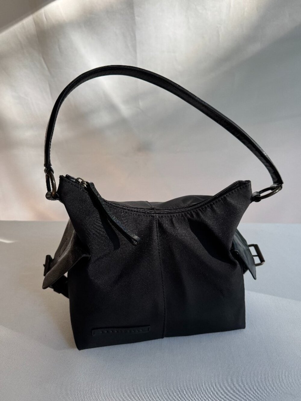 Coccinelle Black Fabric & Leather Shoulder Bag Made in ItalyStylish Coccinelle s
